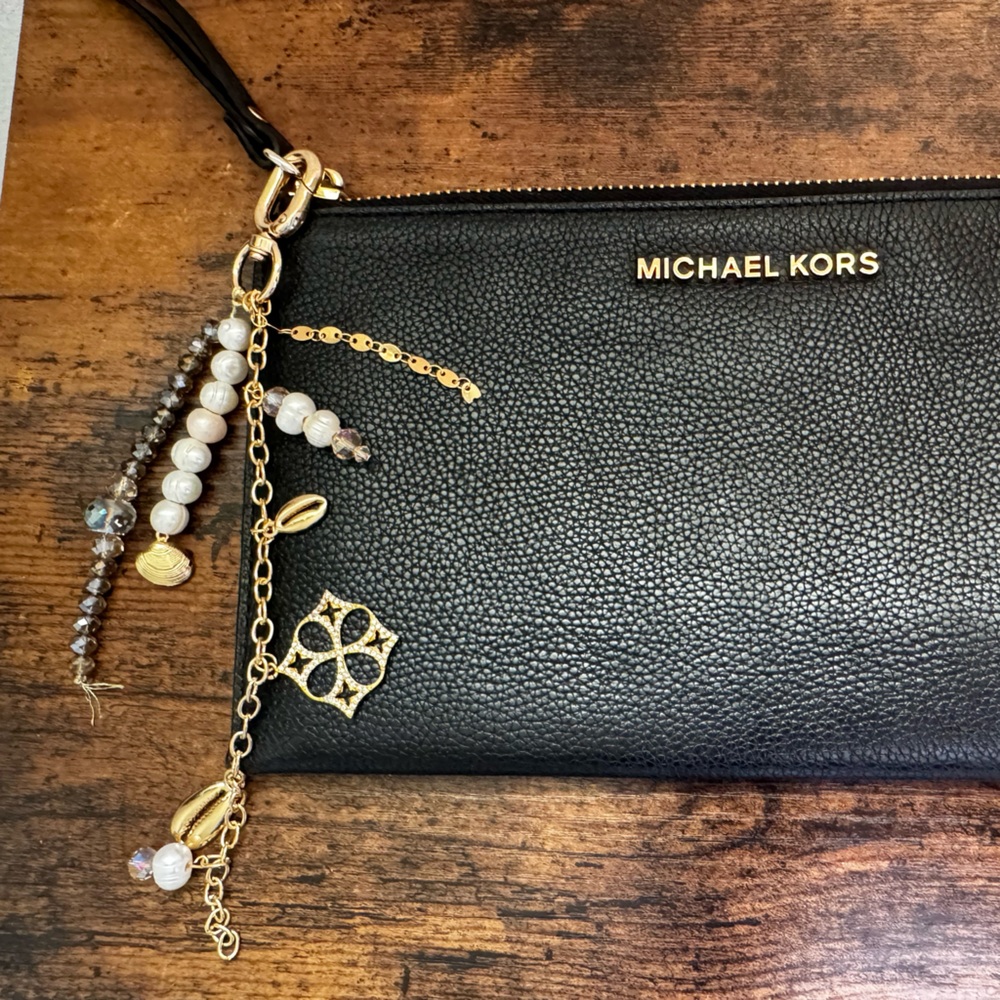 Coastal Pearl Glam Bag Charm